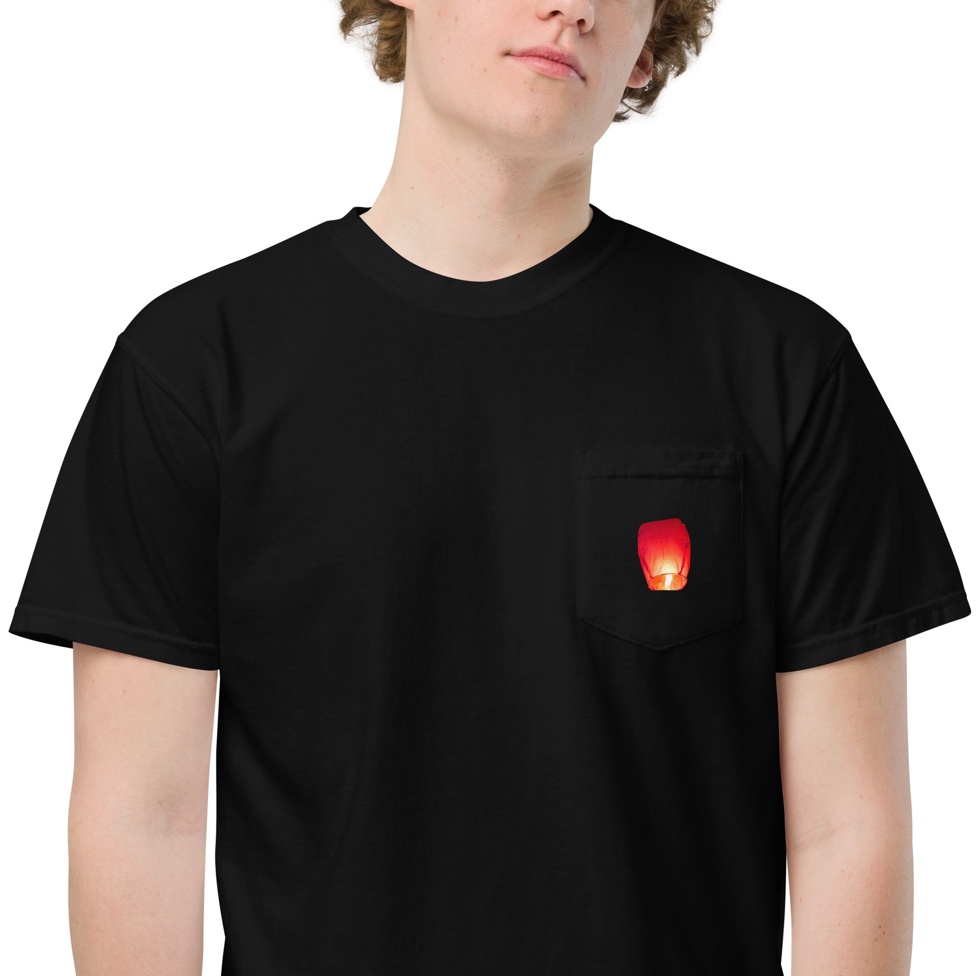 Men's garment-dyed pocket t-shirt with the lantern